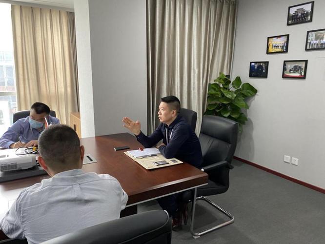 北京会议服务 全力筑牢“两会”期间安保防线，部署会议顺利召开